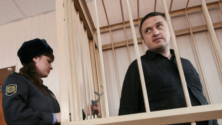 Detienen en Argentina a fundador de secta criminal