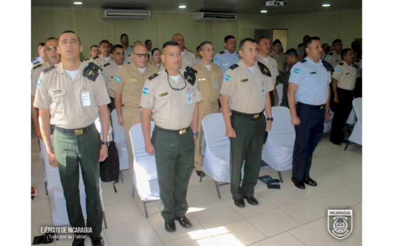 Ejército de Nicaragua sostiene encuentro con Fuerzas Armadas de Honduras