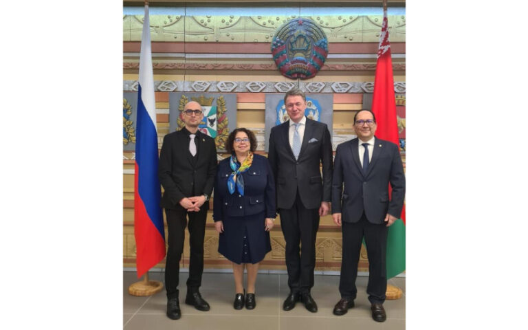 Embajadora Alba Azucena Torres en IV Foro Belaruso-Latinoamericano en Moscú