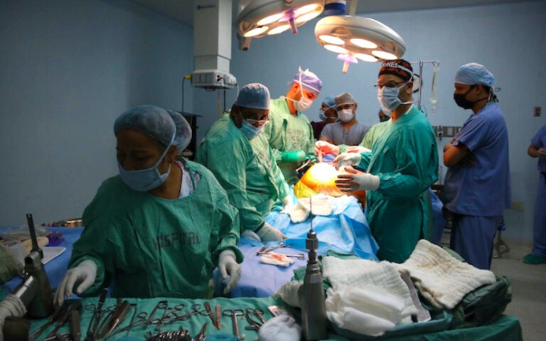 Especialistas internacionales atienden a 28 niños en Nicaragua