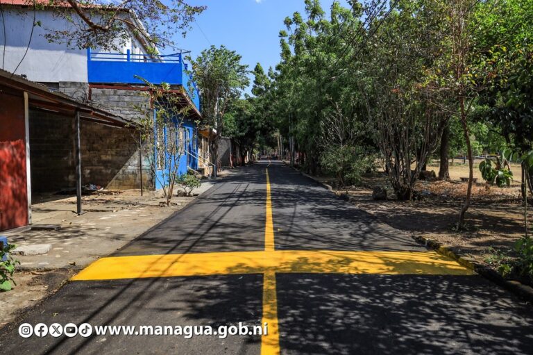 Inauguran proyecto de asfalto en Batahola Norte