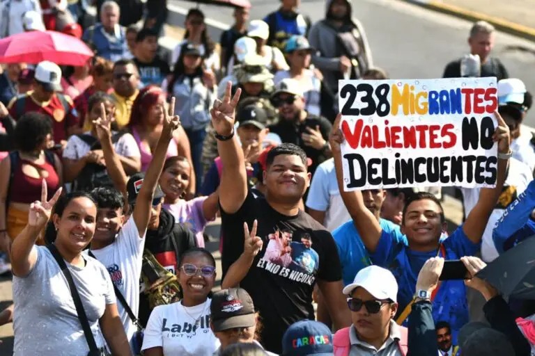 Marcharán en Venezuela en rechazo a traslado de migrantes a El Salvador