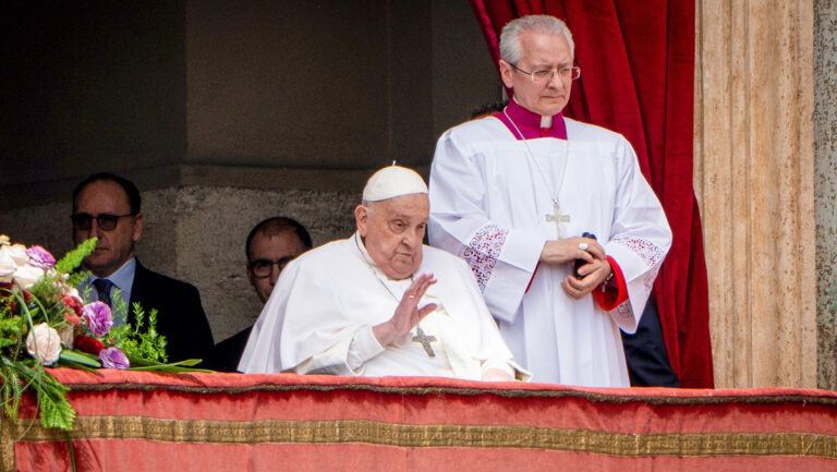 Decretan 7 días de luto por el fallecimiento del papa Francisco