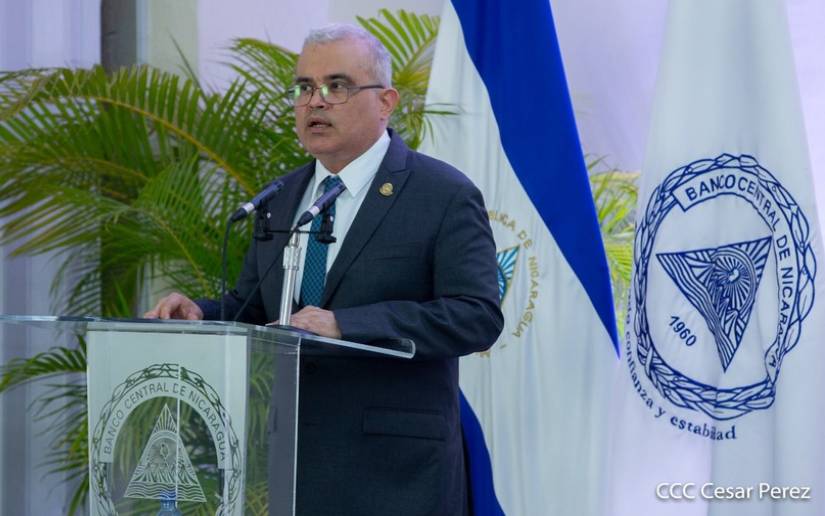 Presidente del BCN en reuniones con FMI y Banco Mundial