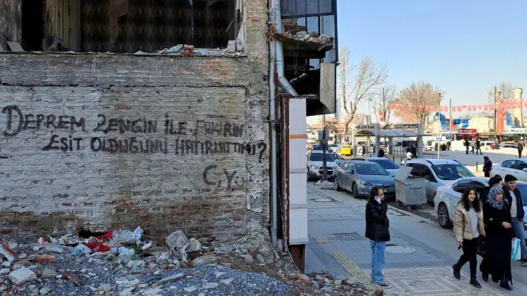 Sismo que se registró en Türkiye dejó 236 heridos