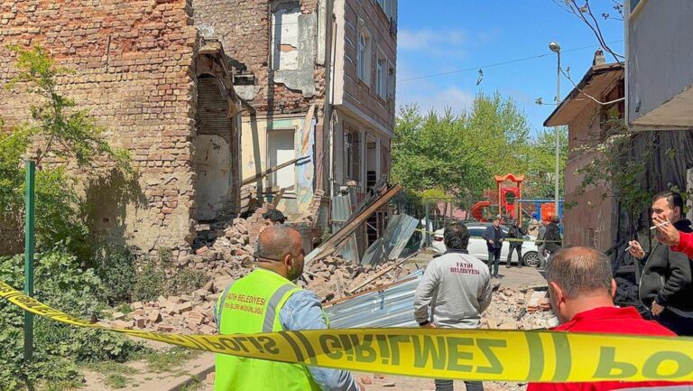 Turquía fue sacudida por un sismo de magnitud 6.2
