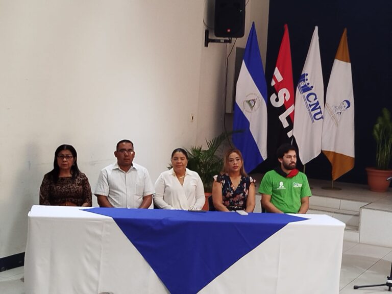 Universidad Casimiro Sotelo realiza encuentro con padres de familia