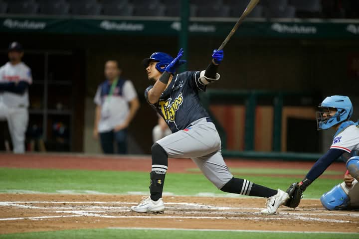 Tigres de Chinandega orquestan una remontada épica