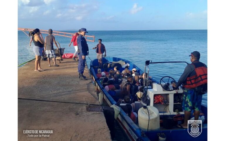 Fuerza Naval brinda protección, seguridad e inspección a embarcaciones y flota pesquera industrial