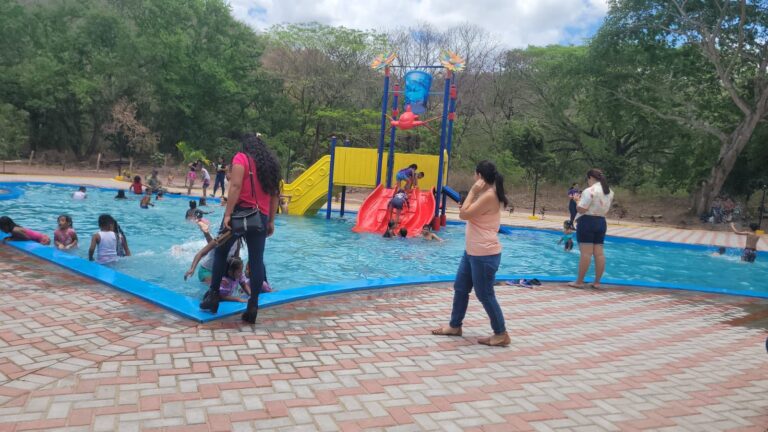 Inauguran en Condega un parque acuático