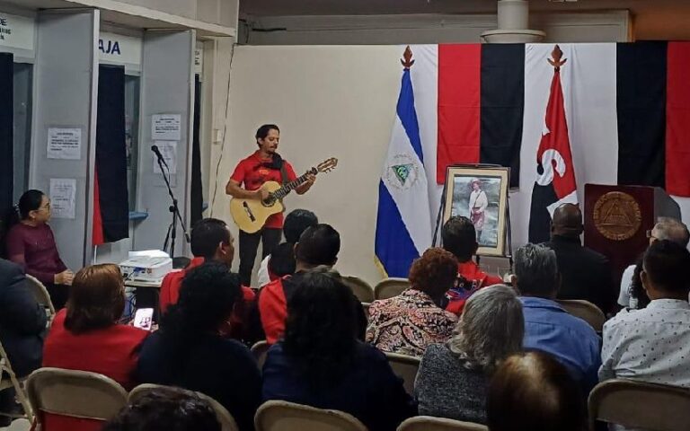 Emotivo acto en celebración del natalicio del General Augusto C. Sandino en Costa Rica