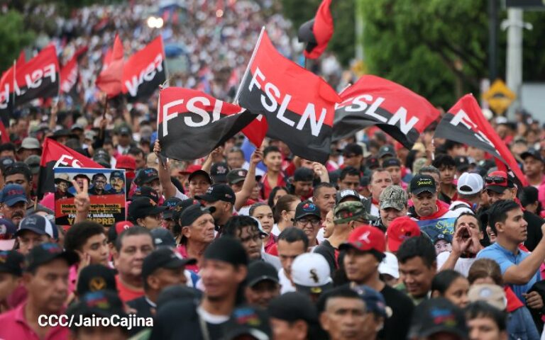 Pueblo nicaragüense realiza caminata en homenaje al General Sandino
