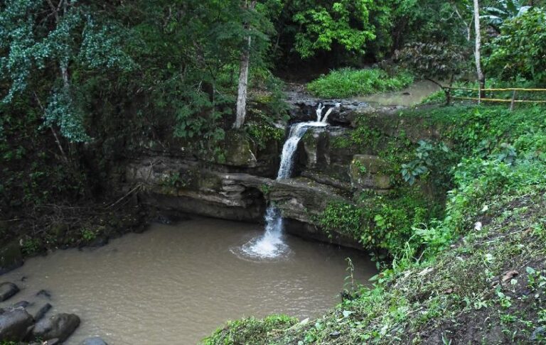 Servidores del Marena realizan visita al Centro Recreativo El Anillo
