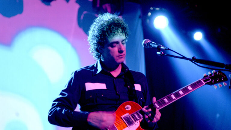 Encuentran restos óseos en casa que había sido habitada por Gustavo Cerati