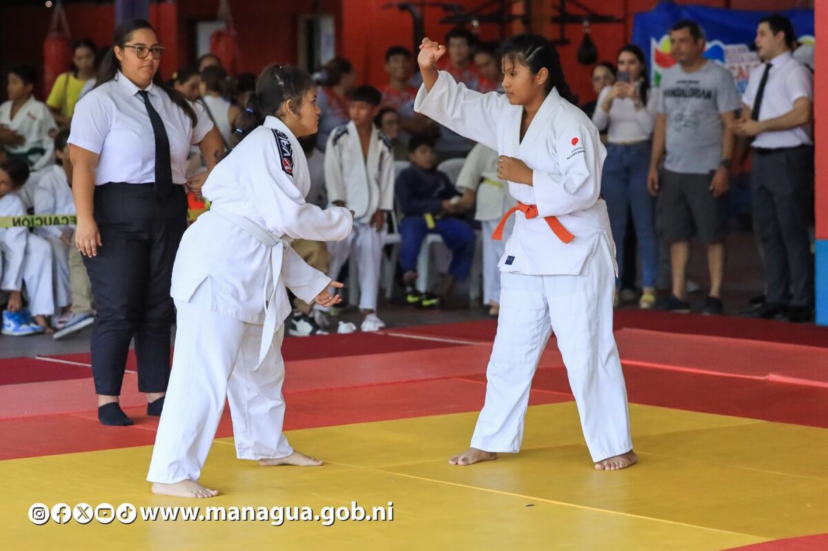 Academia de Judo celebra su segundo aniversario