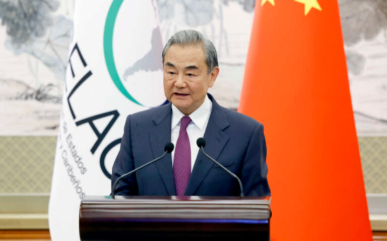 Artículo del Compañero Wang Yi, Canciller de la República Popular China en la IV Reunión Ministerial del Foro China-CELAC