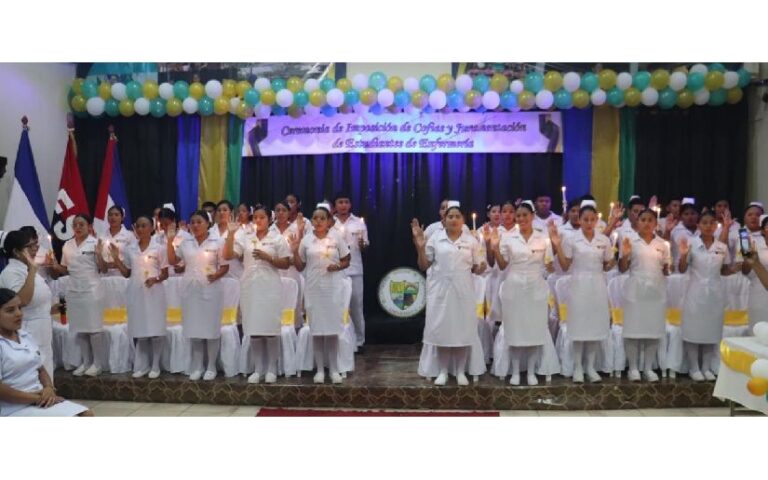 BICU realiza juramentación e imposición de Cofias e Insignias a más de 170 protagonistas de la carrera de enfermería