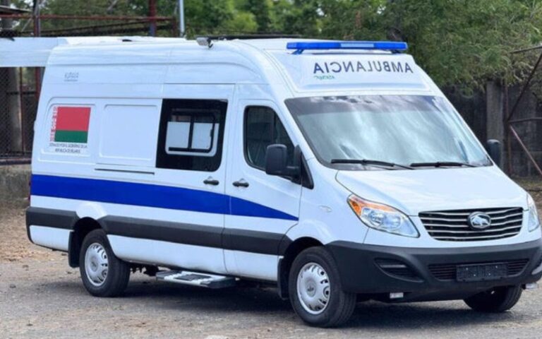 Belarús entrega ambulancia al Hospital “Juan Ramón Padilla” en Ticuantepe