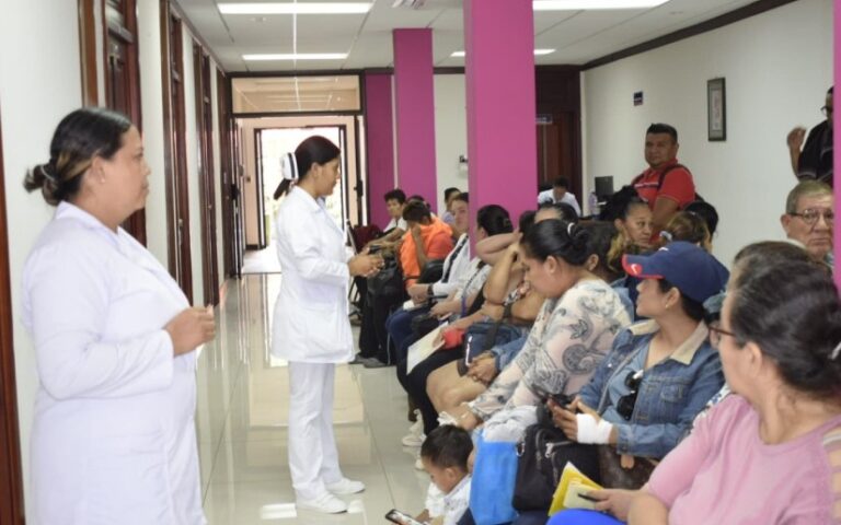 Centro Oncológico “Dr. Juan Ignacio Gutiérrez Sacasa” ofrece quimioterapia, estudios especializados y albergue solidario