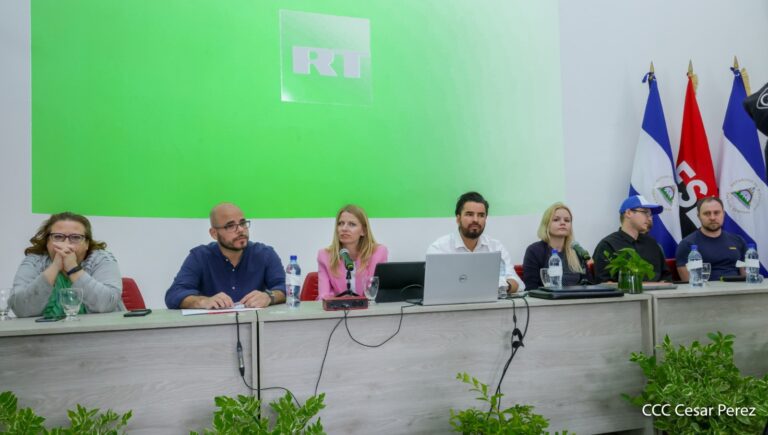 Copresidenta agradece a Periodistas de RT por su colaboración