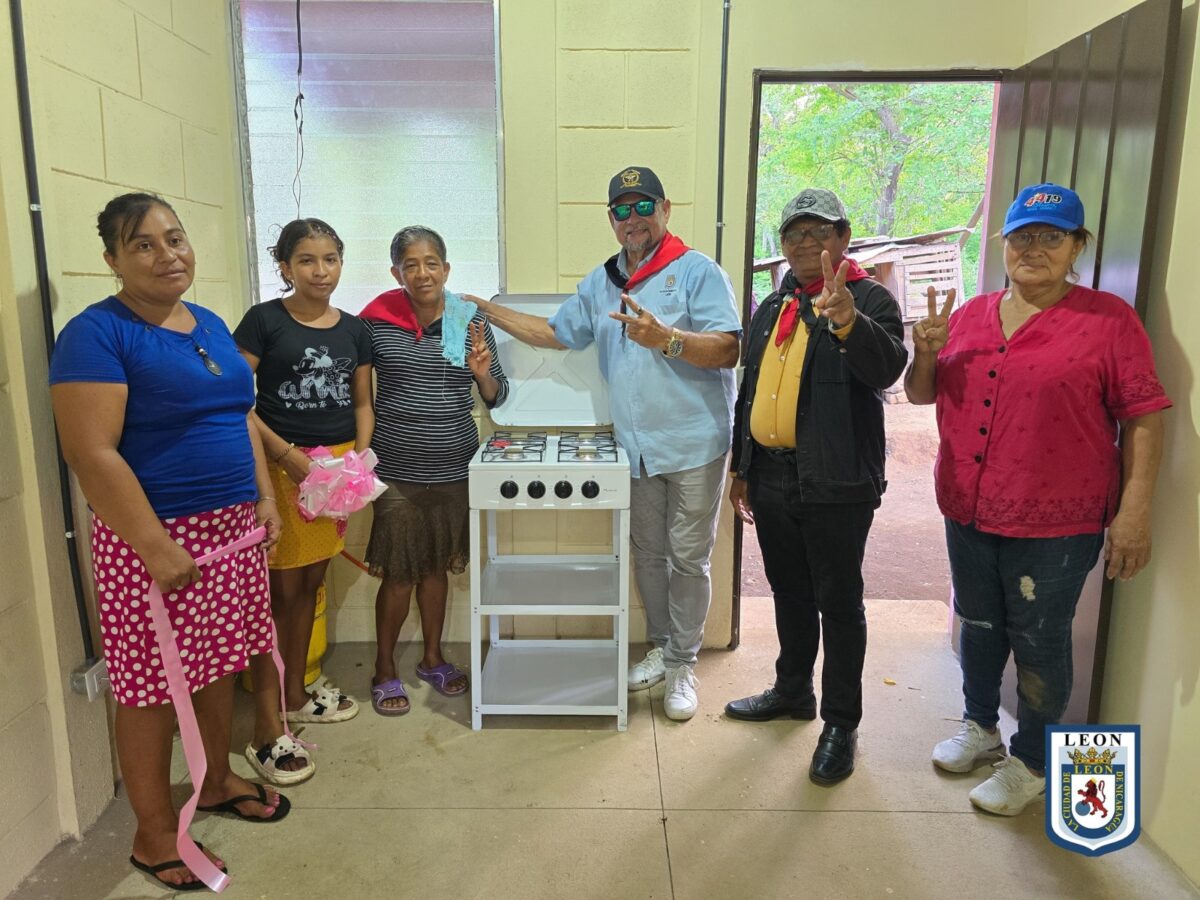 El sueño que tanto anhelaban cuatro familias de León, como lo es tener su propia vivienda, ha sido cumplido gracias al Gobierno Sandinista.