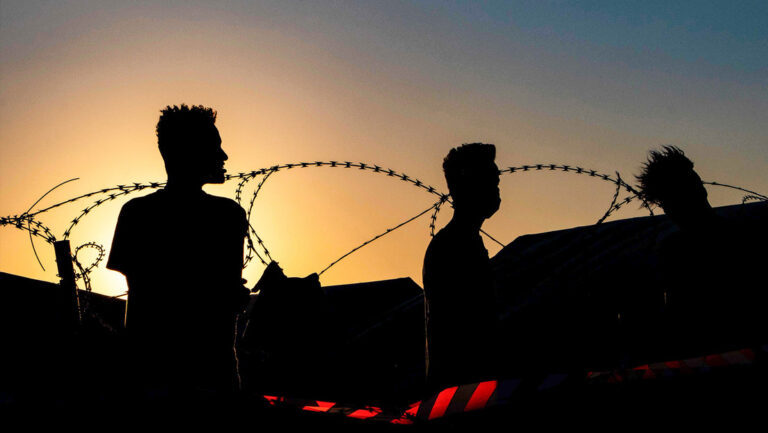 EE. UU. facilita a migrantes su salida y da bonificación