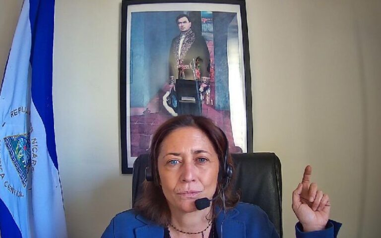 Embajadora Mónica Robelo participa en encuentro de mujeres por el desarme y contra la guerra