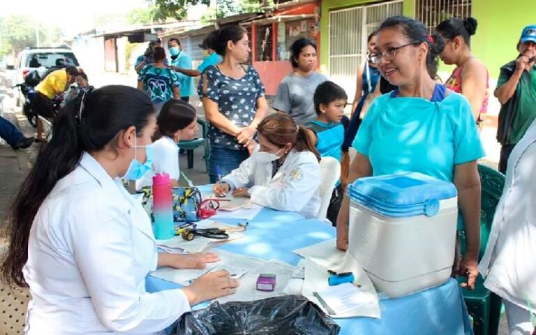 Ferias de Salud y Clínicas Móviles: Atención médica para más de 149 mil familias nicaragüenses