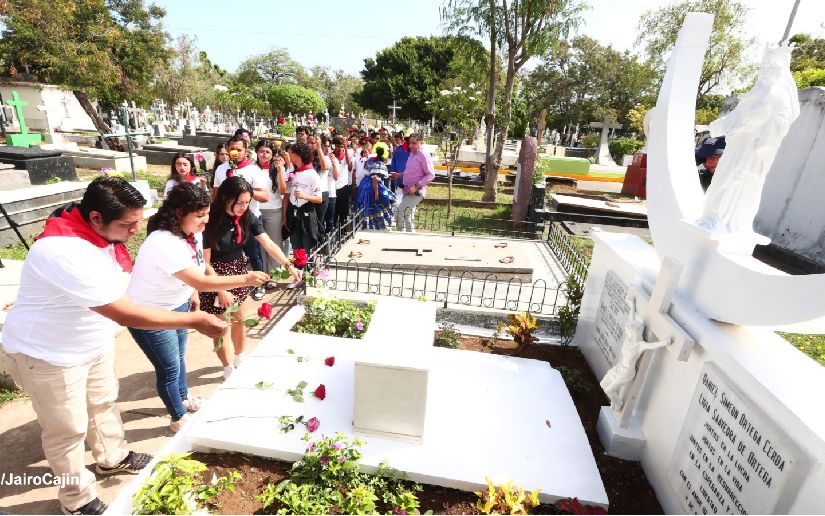 Juventud Sandinista rinde homenaje a madres heroicas este 30 de mayo