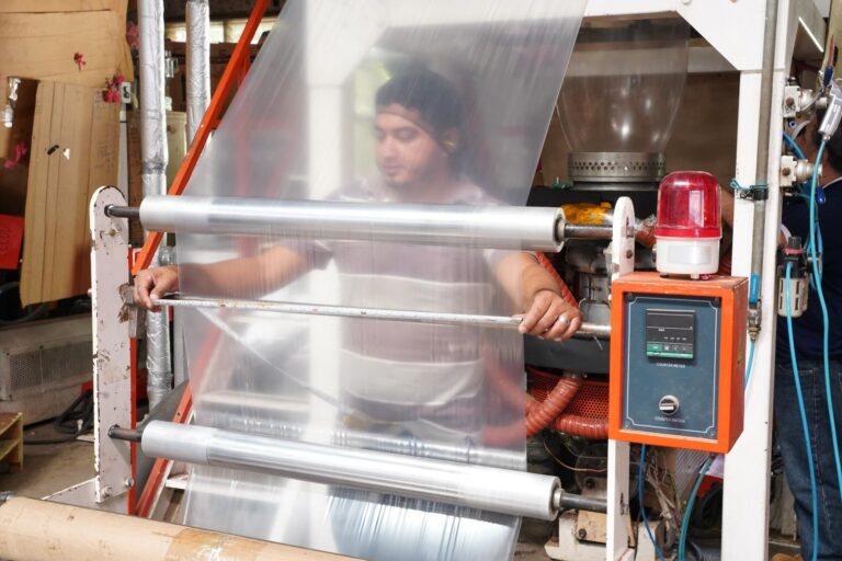 Marena da seguimiento ambiental a empresa líder en plásticos biodegradables en Carazo