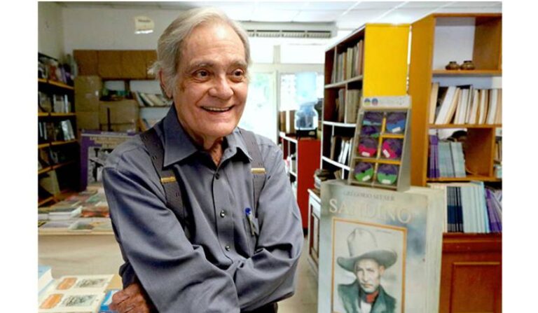 Nicaragua recuerda al historiador revolucionario Aldo Díaz Lacayo