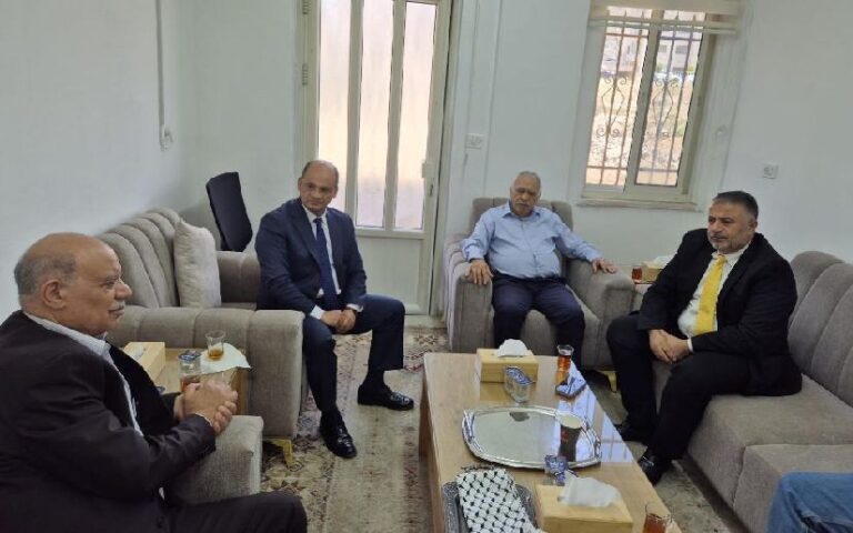 Misión diplomática nicaragüense en encuentros con dirigentes palestinos