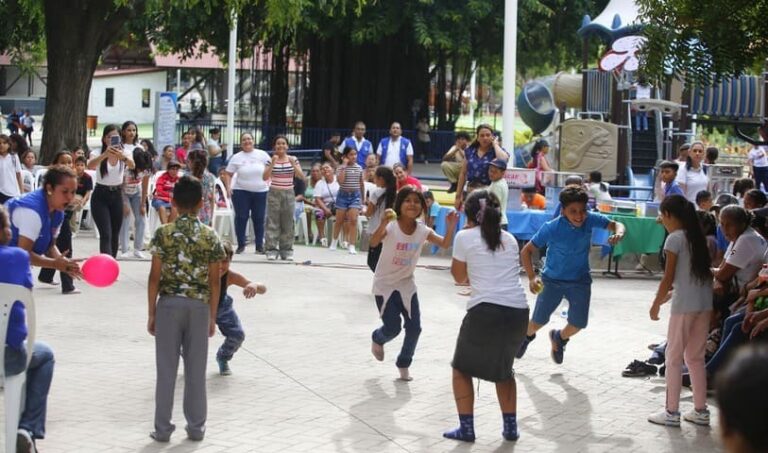 Risas y sorpresas en el Concurso “La Alegría se Vive en Familia”