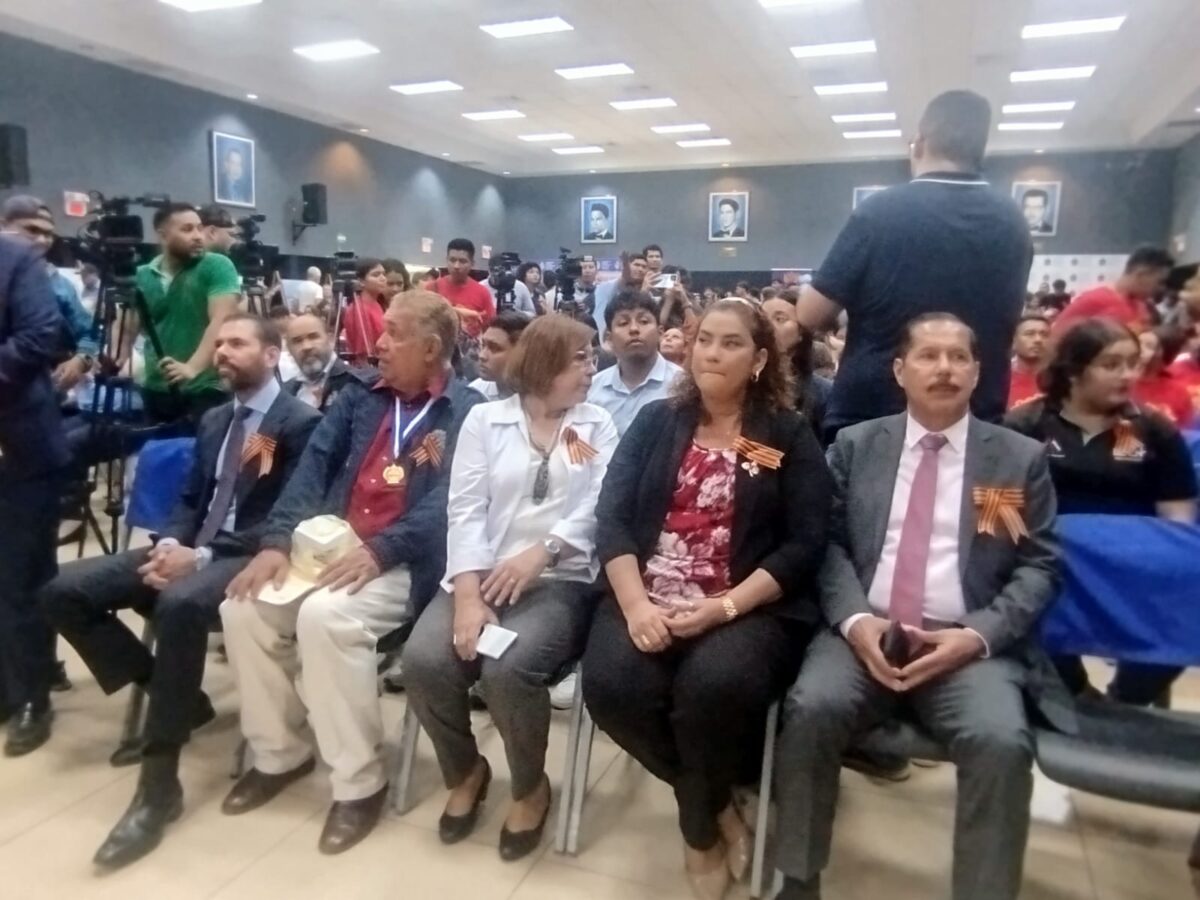 Se conmemora 80 aniversario de la Victoria contra el Fascismo
