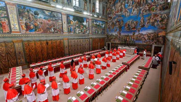 ¿Qué pasa con el cónclave?