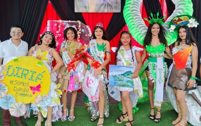 Escuelas Verdes realizan Elecciones Departamentales de Reinas de la Madre Tierra