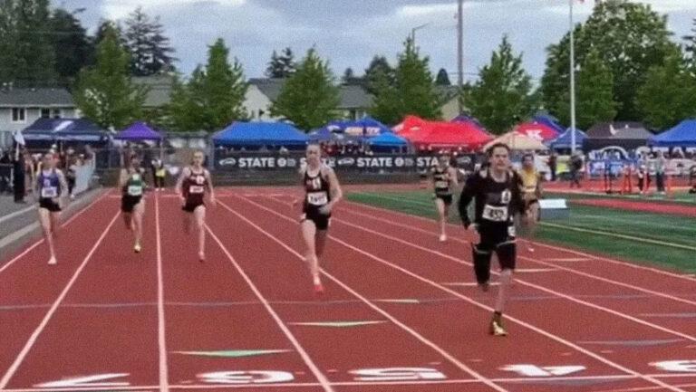 Transgénero gana campeonato de atletismo femenino en EEUU