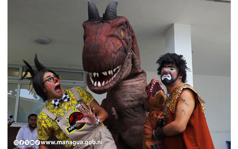 Animadores infantiles se capacitan en magia y creación de botargas en Managua