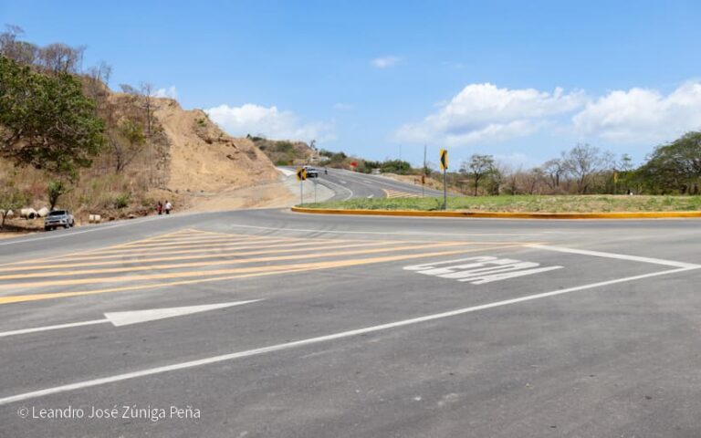 Avanza construcción de la carretera Costanera