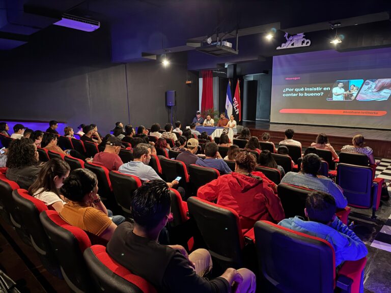 Capacitan a periodistas en Nicaragua sobre la importancia de contar buenas noticias