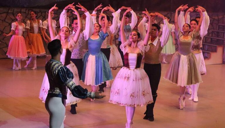 “El Lago de los Cisnes” vuelve a escena con éxito total en Nicaragua