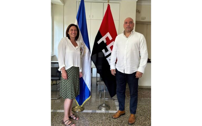Embajada de Nicaragua en Italia promueve intercambio artístico y literario