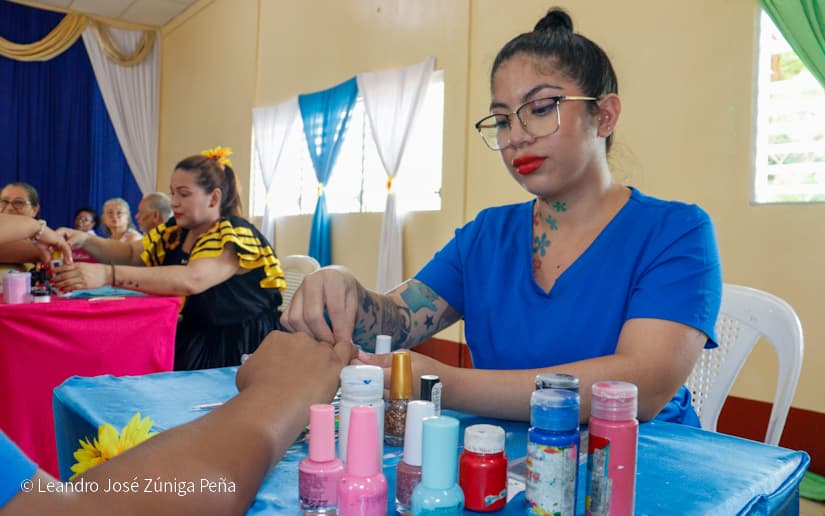Entregan certificados en el Sistema Penitenciario de Mujeres
