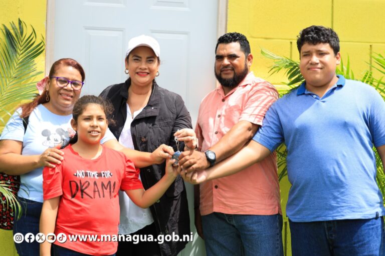 Entregan viviendas dignas en Urbanización “Caminos del Río”