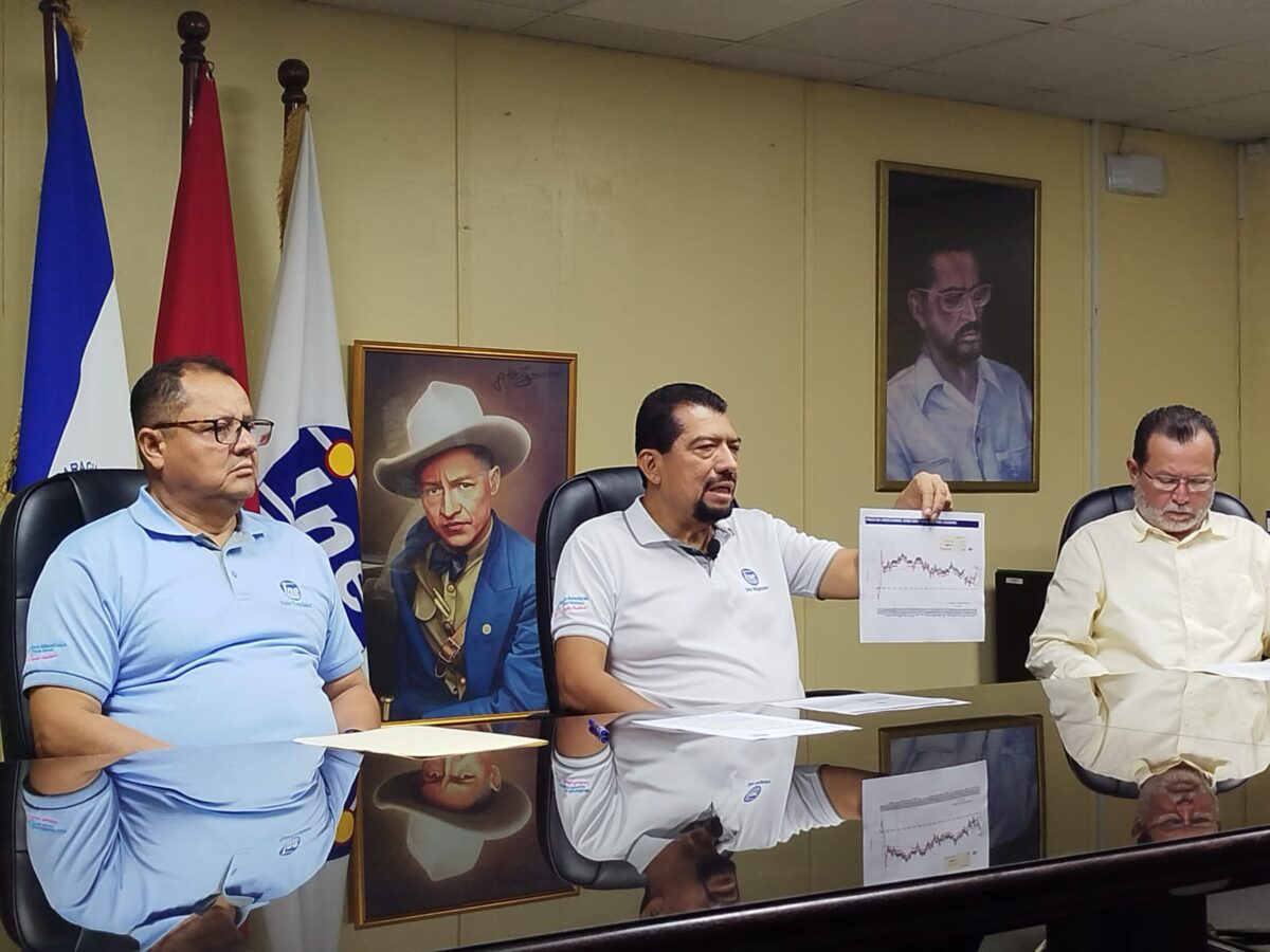 Gobierno garantiza estabilidad en el precio de los combustibles