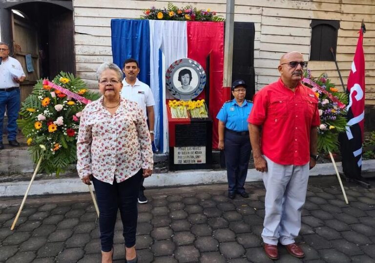 Chinandega rinde homenaje a los Héroes y Mártires caidos en junio de 1979