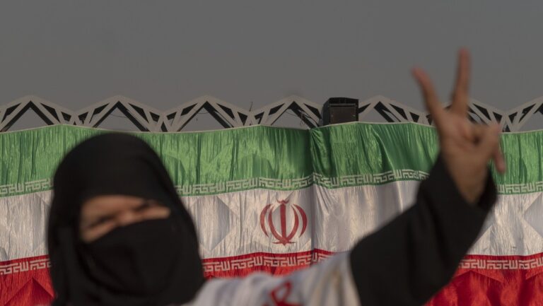 Irán asegura que venció a EEUU y declara la victoria sobre Israel