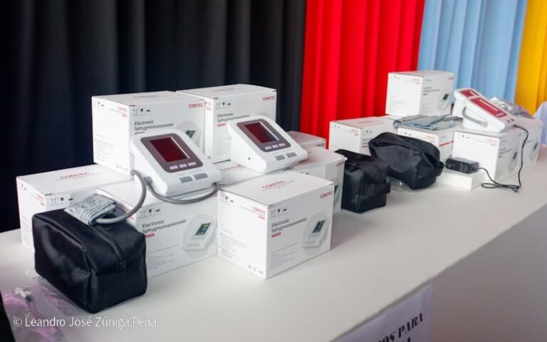Minsa entrega 41 mil equipos para toma de presión