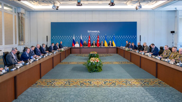 No existe consenso aún sobre ronda de negociación entre Rusia y Ucrania