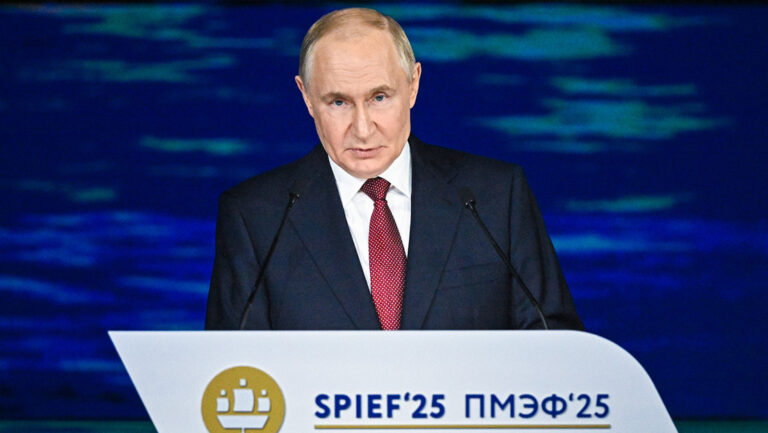Putin aboga por un marco de desarrollo global